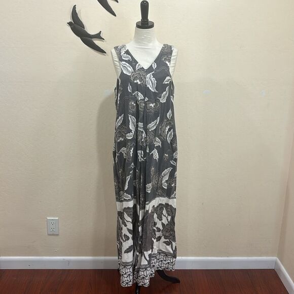 Anthropologie Black and White Floral Maxi Dress - Picture 4 of 14